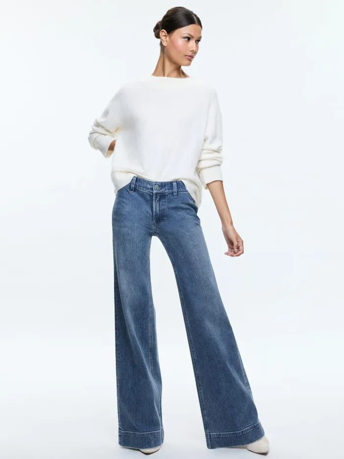 Alice Olivia ELSA CREWNECK EASY PULLOVER Ecru Women Sweaters
