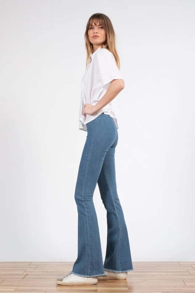 Avenue Montaigne BELLINI Light Denim Women Pants Avenue Montaigne BELLINI Light Denim Women Pants