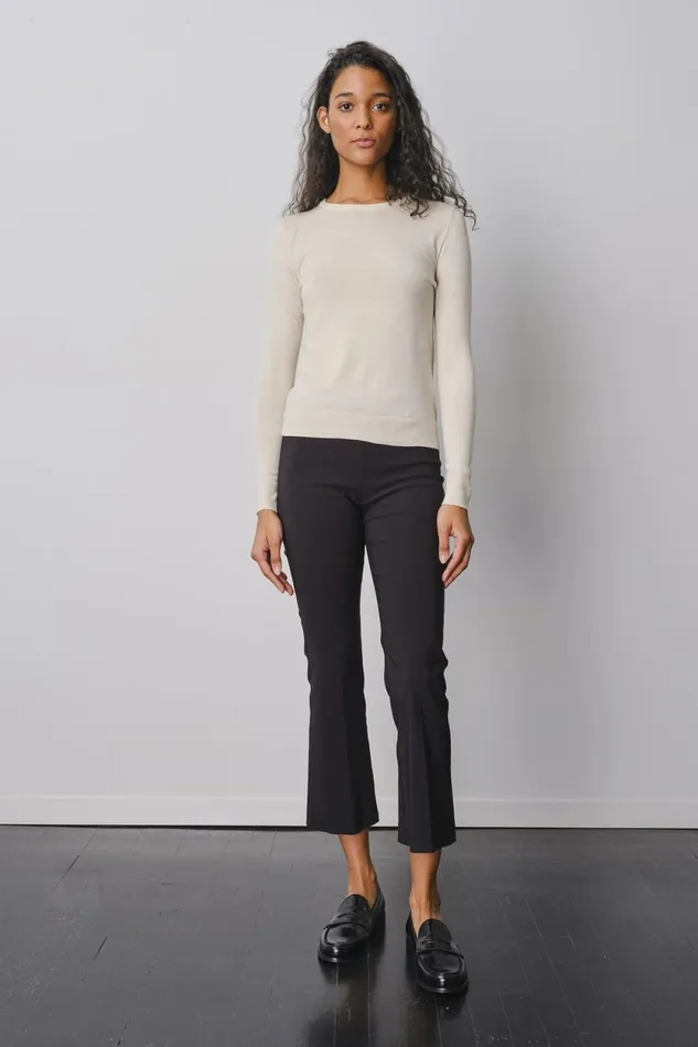 Avenue Montaigne LEO Signature Black Women Pants
