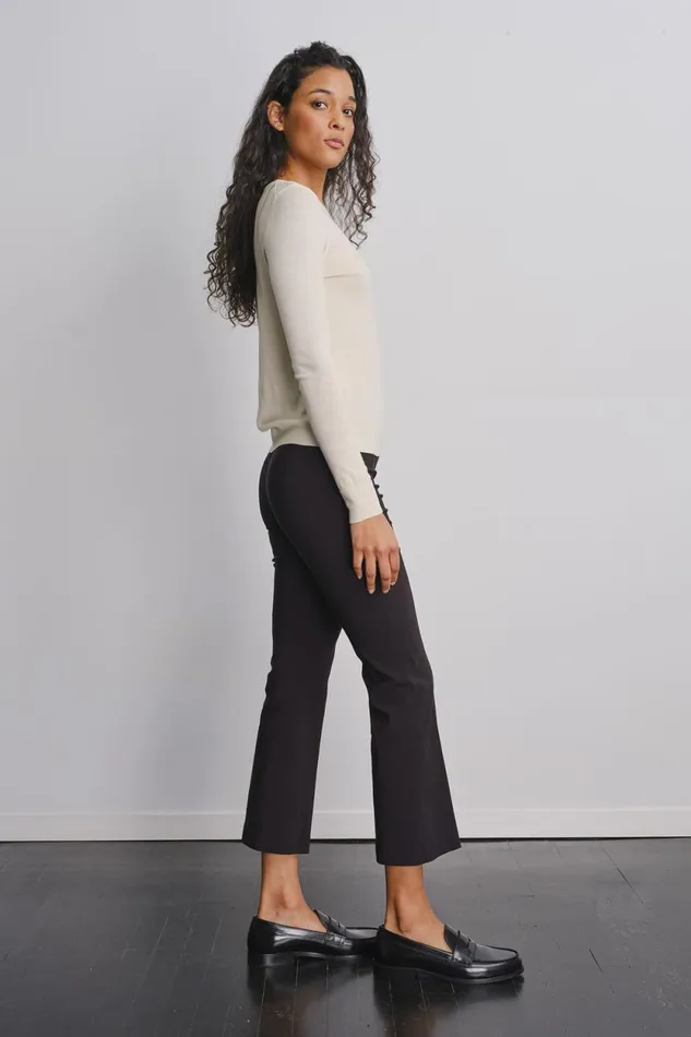 Avenue Montaigne LEO Signature Black Women Pants
