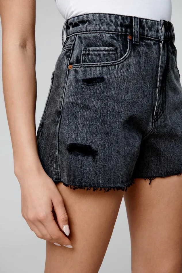 BLANK NYC Shorts Sabotage Short 8211 Women