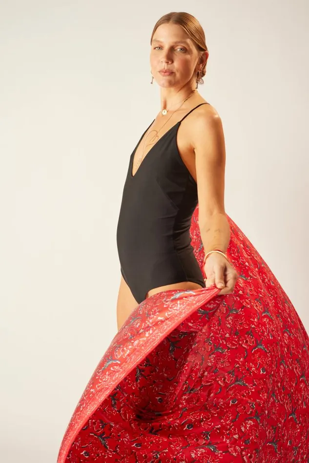 Bottoms Shop Natalie Martin SARONGSCARF Silk Watercolor Vermillion