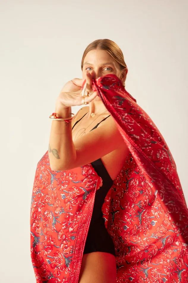 Bottoms Shop Natalie Martin SARONGSCARF Silk Watercolor Vermillion