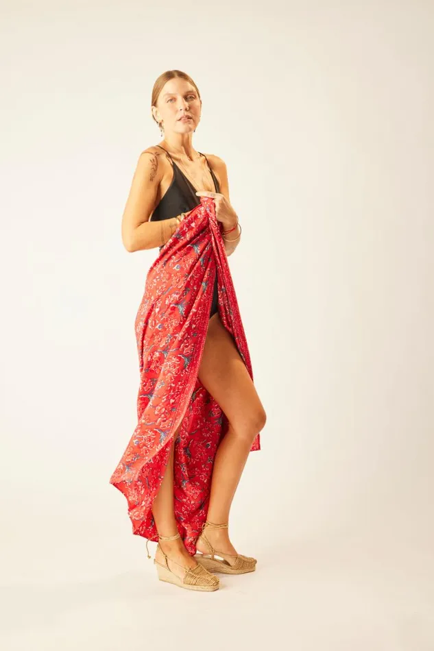 Bottoms Shop Natalie Martin SARONGSCARF Silk Watercolor Vermillion