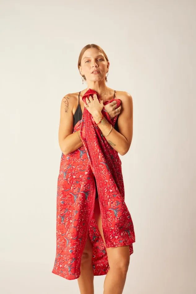 Bottoms Shop Natalie Martin SARONGSCARF Silk Watercolor Vermillion