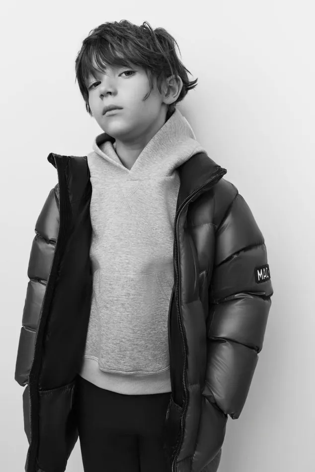 Coats and Jackets Kids Mackage KENNIE Lustrous Light Down Parka With Hood For Toddlers 26 Years Black Coats and Jackets Kids Mackage KENNIE Lustrous Light Down Parka With Hood For Toddlers 26 Years Black