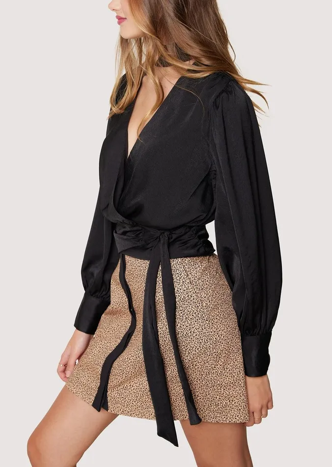 Eyes On Me Top Black Women Lost Wander Tops