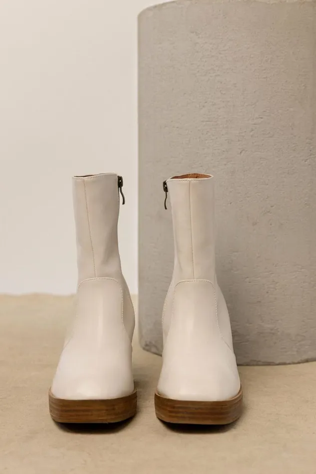 Foster Heeled Boots In Ivory 8211 FINAL SALE Ivory Women Bohme Shoes
