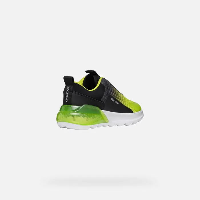 Kids Geox Sneakers ACTIVART ILLUMINUS JUNIOR BlackLime Low Top Sneakers Blacklime
