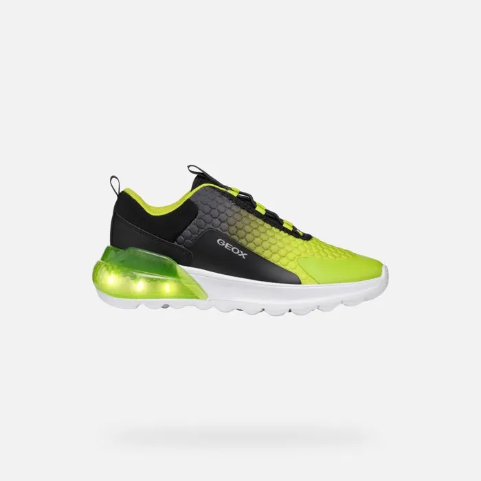 Kids Geox Sneakers ACTIVART ILLUMINUS JUNIOR BlackLime Low Top Sneakers Blacklime