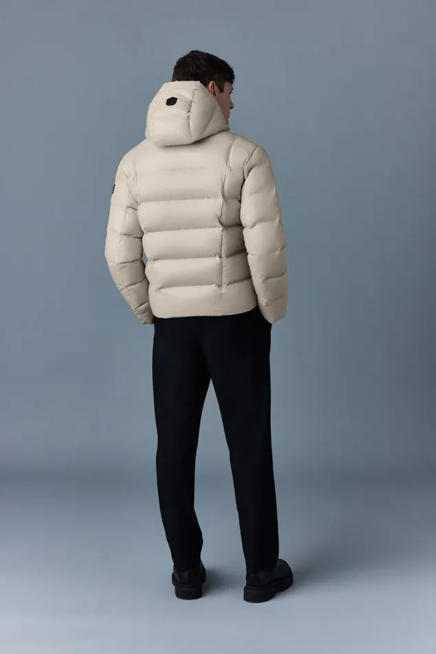 Light Down Jackets Men Mackage VICTOR Lustrous Light Down Jacket With Hood For Men Emerald Light Down Jackets Men Mackage VICTOR Lustrous Light Down Jacket With Hood For Men Emerald