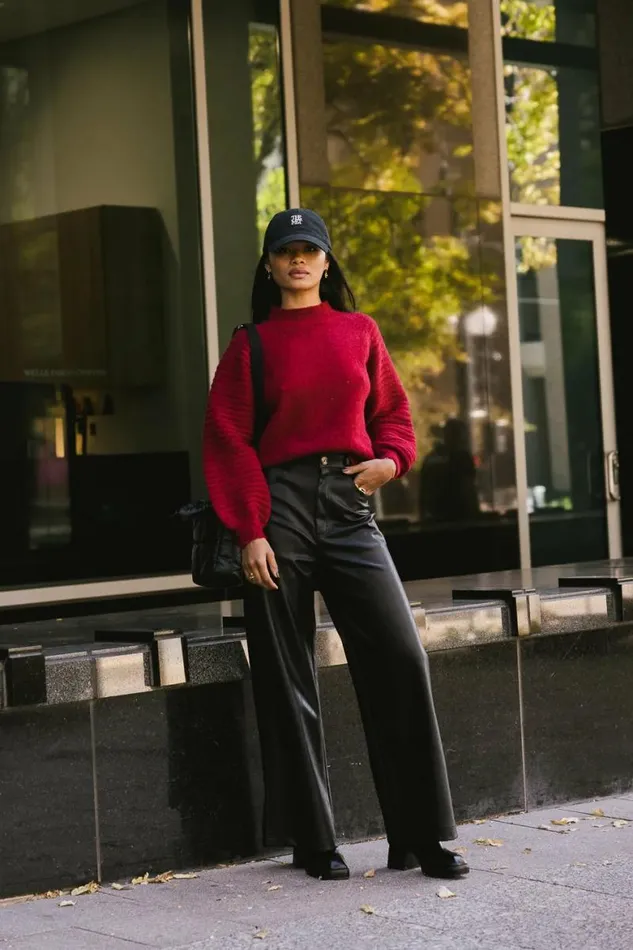 Lloyd Cozy Sweater In Red Red Women Bohme Tops