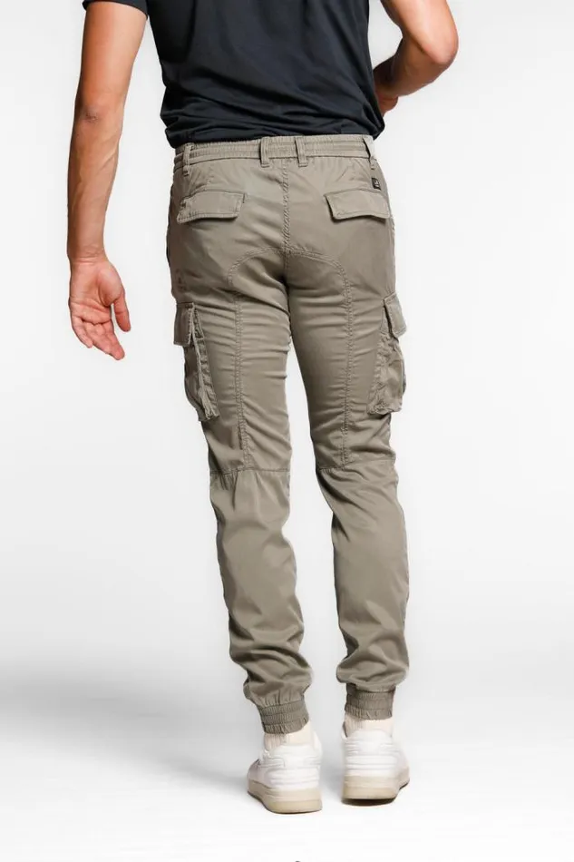 Man Chile Elax Cargo Pants In Twill With Coulisse Extra Slim Mason039s Pants