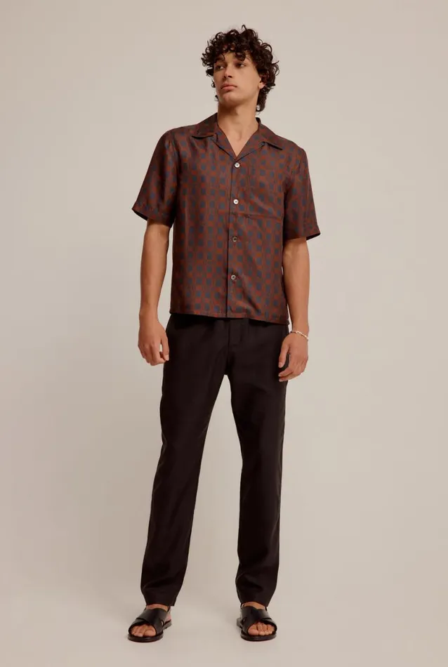 Man Venroy Shirts Boxy Silk Camp Collar Shirt
