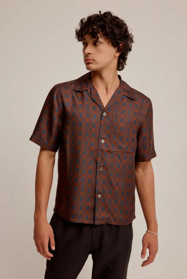 Man Venroy Shirts Boxy Silk Camp Collar Shirt