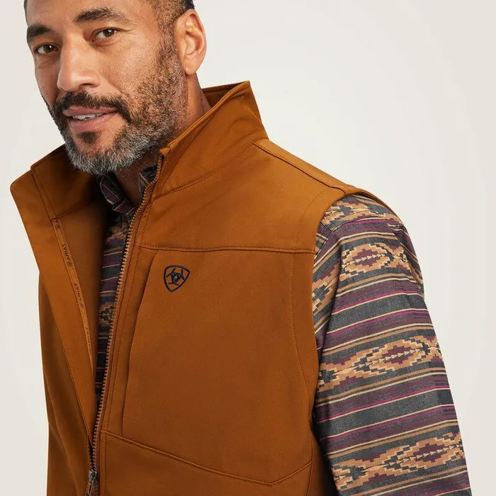 Men Jackets and Vests Ariat Logo 20 Softshell Vest Chestnut Men Jackets and Vests Ariat Logo 20 Softshell Vest Chestnut