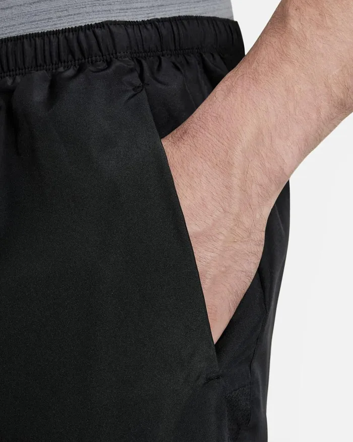 Men Nike Shorts Challenger Black