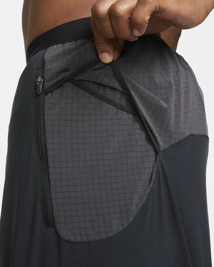 Men Nike Shorts Trail Second Sunrise Blackdark Smoke Greywhite