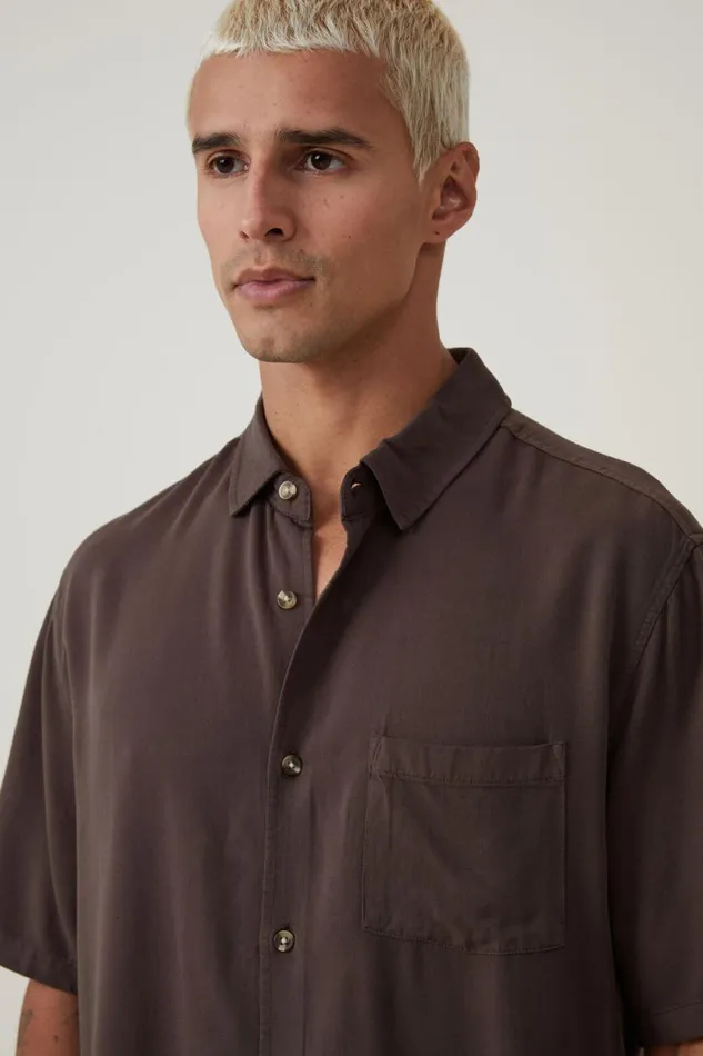 Men Shirts and Polos Cotton On Cuban Short Sleeve Shirt Ashen Brown