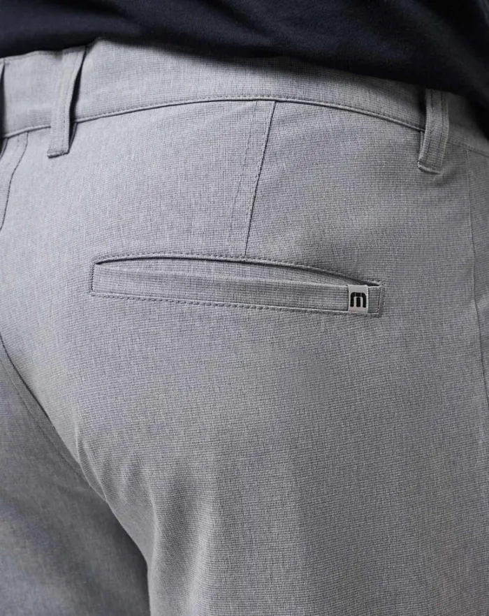 Men Shorts TravisMathew BECK SHORT 95IN Light Grey Men Shorts TravisMathew BECK SHORT 95IN Light Grey