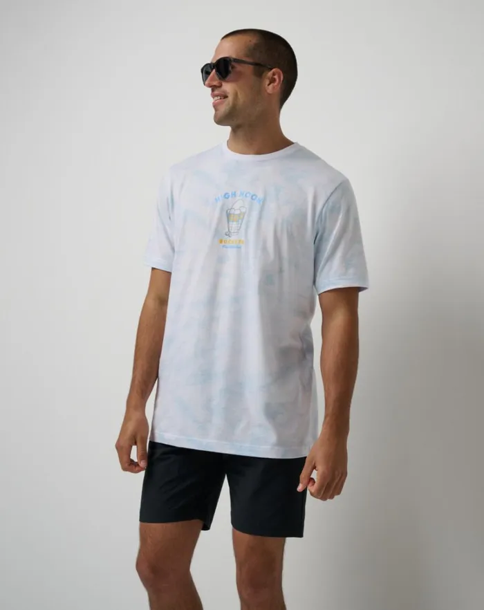 Men Tees TravisMathew SUN AND SOAK TEE White Men Tees TravisMathew SUN AND SOAK TEE White