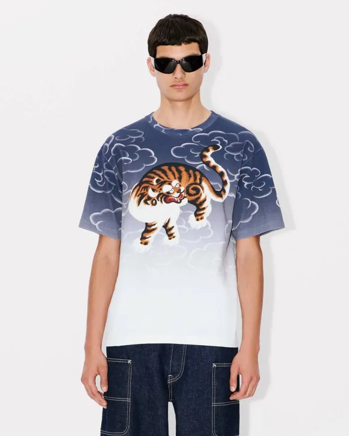 MenWomen 039KENZO Cloud Tiger039 Genderless Oversized Tshirt In Cotton Multicolor Kenzo Tshirts And Polos