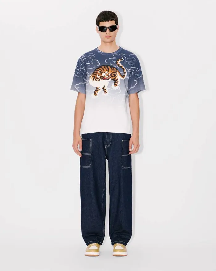 MenWomen 039KENZO Cloud Tiger039 Genderless Oversized Tshirt In Cotton Multicolor Kenzo Tshirts And Polos