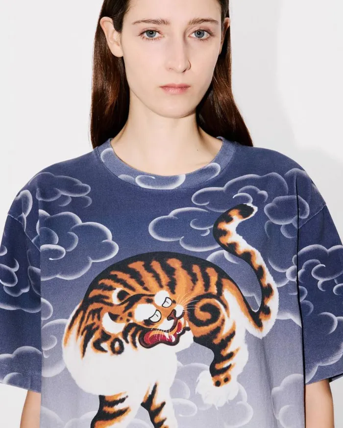 MenWomen 039KENZO Cloud Tiger039 Genderless Oversized Tshirt In Cotton Multicolor Kenzo Tshirts And Polos