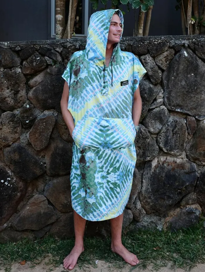 Mens Accessories Volcom X Matador Packable Beach Poncho 8211 Tie Dye