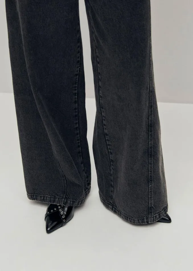 Pants Women ALOHAS Magda Black Denim Pants