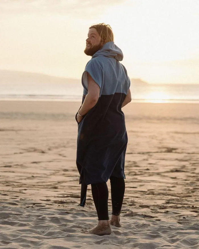 Passenger Clothing Baja Recycled Towel Poncho Provincial Blue Dark Denim WomenMen Changing Robes and Ponchos