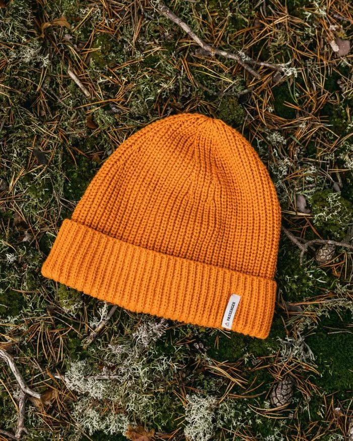 Passenger Clothing Compass Recycled 20 Beanie Sunrise Orange WomenMen Beanies