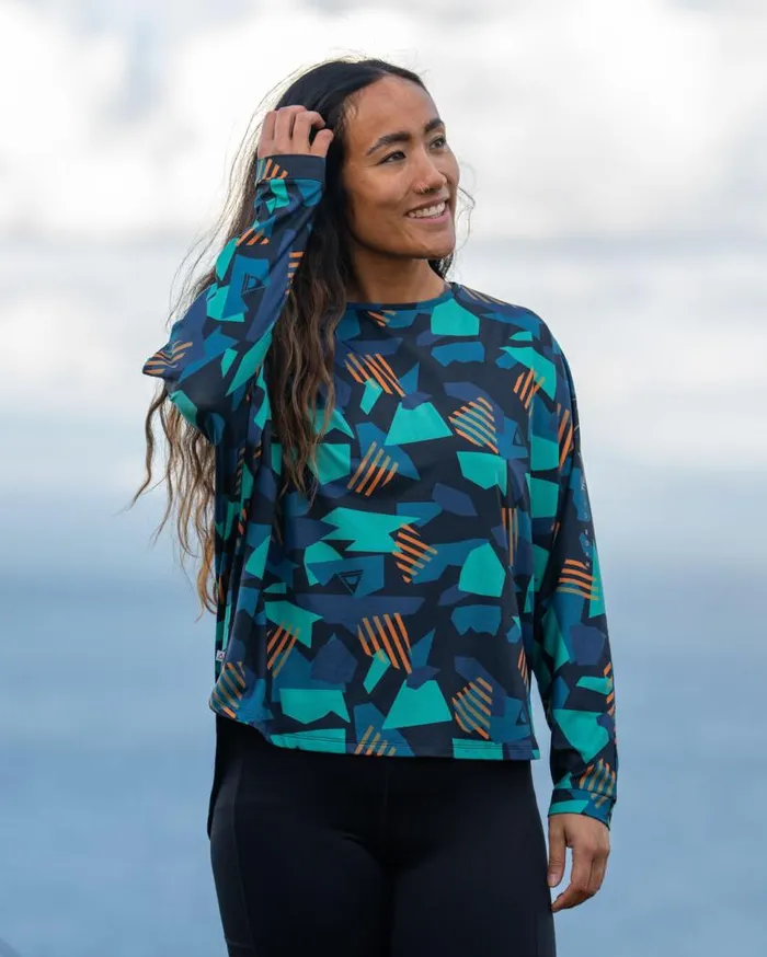 Passenger Clothing Hatha Recycled Active Top Deep Navy Camo Women Activewear