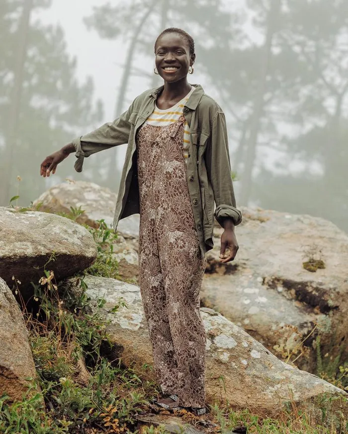 Passenger Clothing Stardust Organic Cotton Ls Shirt Dusty Olive Women Shirts