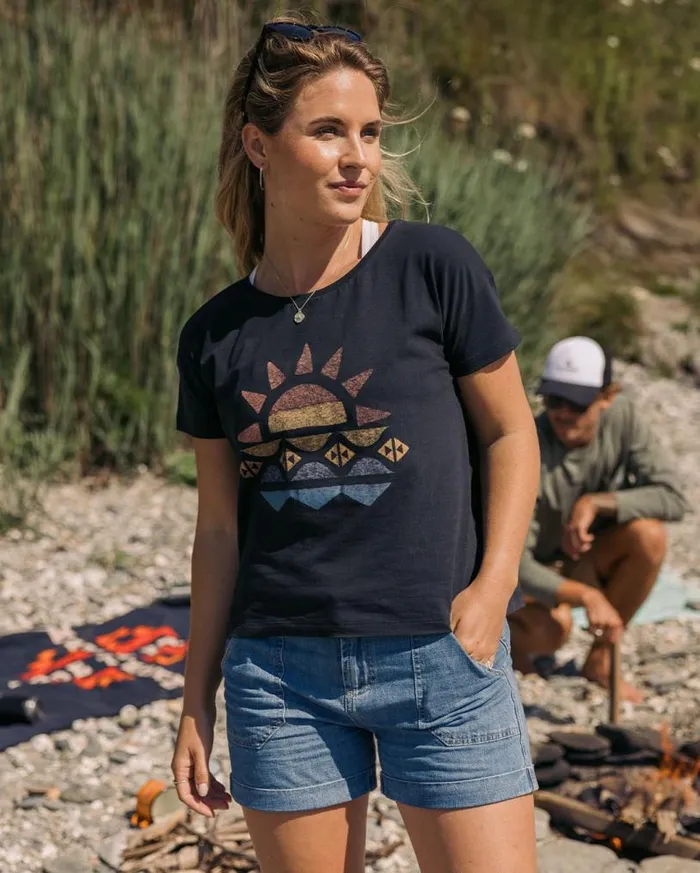Passenger Clothing Sunray Recycled Cotton TShirt Black Women Tops and TShirts