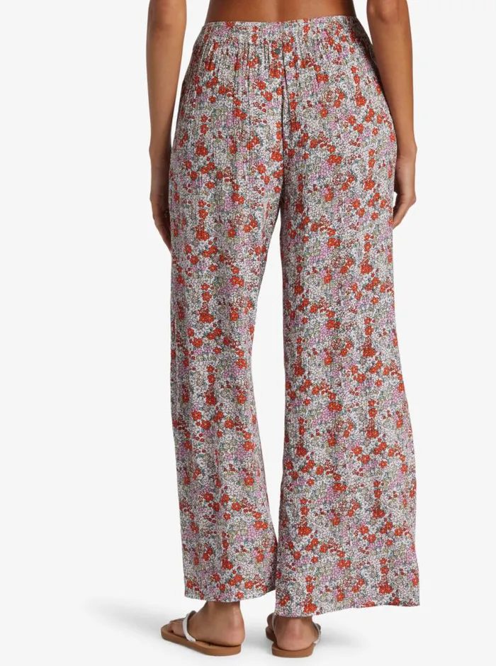 Roxy Pants and Jeans Midnight New Avenue Lightweight Pants Tiger Lily Autumn Ditsy 8211 Women Roxy Pants and Jeans Midnight New Avenue Lightweight Pants Tiger Lily Autumn Ditsy 8211 Women