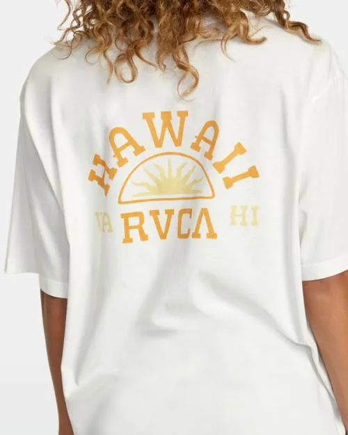 Rvca Hawaii Sunrise VA Oversized Tee Vintage White Women Tees and Tanks