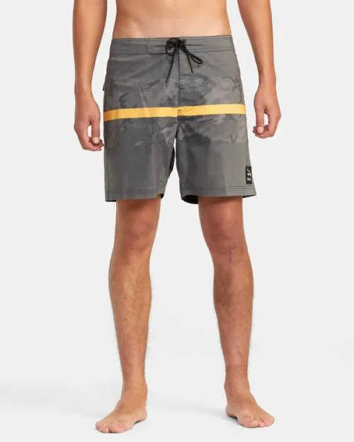 Rvca Westport Hawaii Print Boardshorts 17034 Black Camo Men Boardshorts