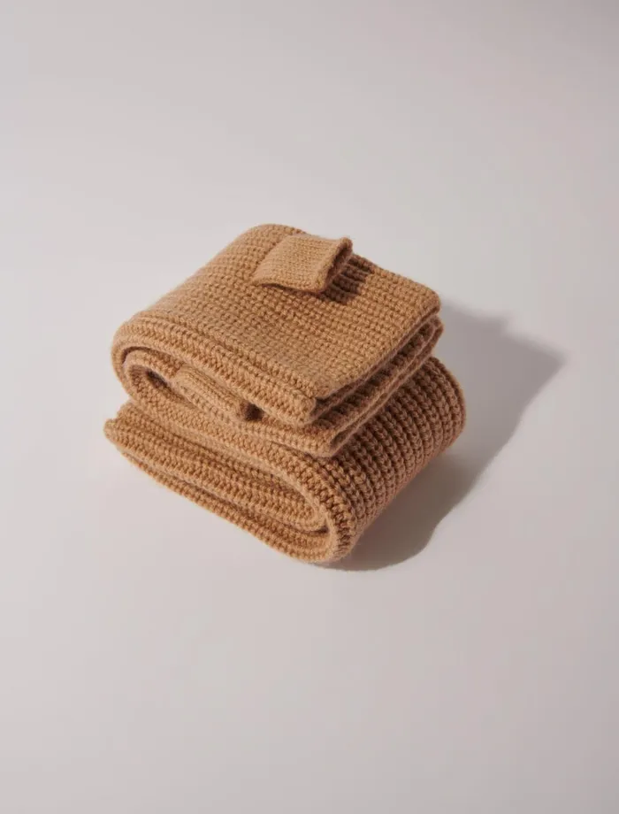 Scarves and Ponchos Women Maje Wool And Cashmere Mittens Camel