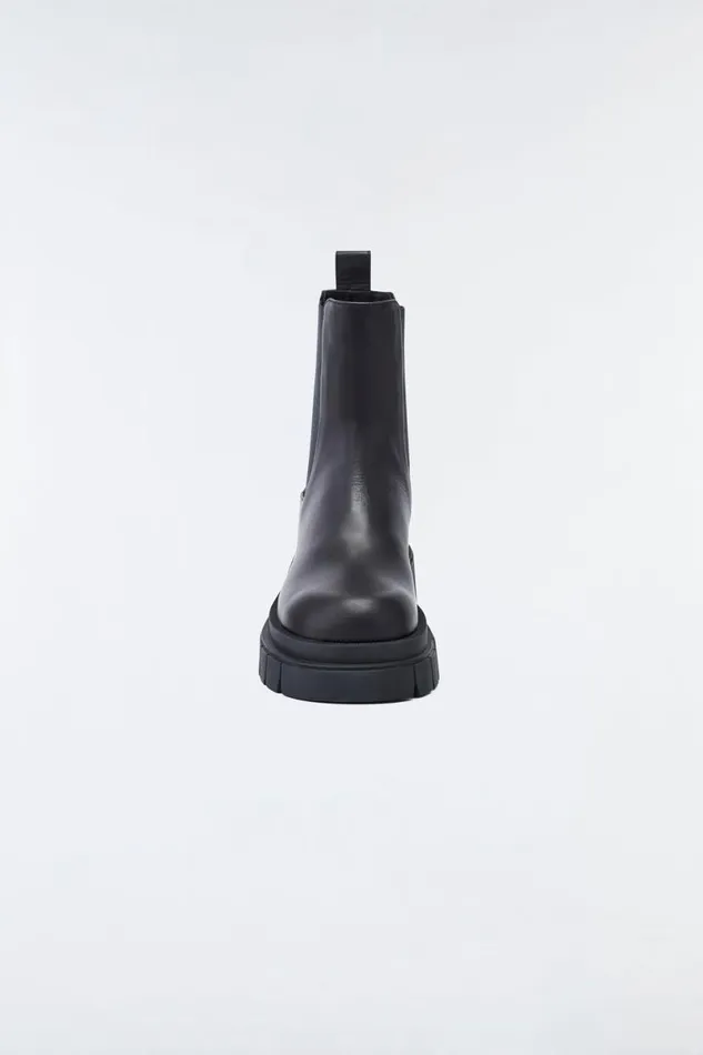 Winter Boots Women Mackage STORM Unlined Lug Sole R Leather Chelsea Boot For Women Black Winter Boots Women Mackage STORM Unlined Lug Sole R Leather Chelsea Boot For Women Black