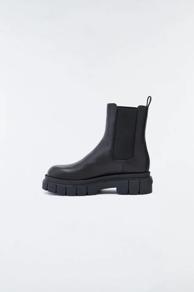 Winter Boots Women Mackage STORM Unlined Lug Sole R Leather Chelsea Boot For Women Black Winter Boots Women Mackage STORM Unlined Lug Sole R Leather Chelsea Boot For Women Black