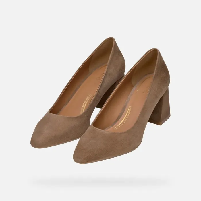 Woman Geox Pumps GISELDA WOMAN Mud Medium Heel Pumps Mud