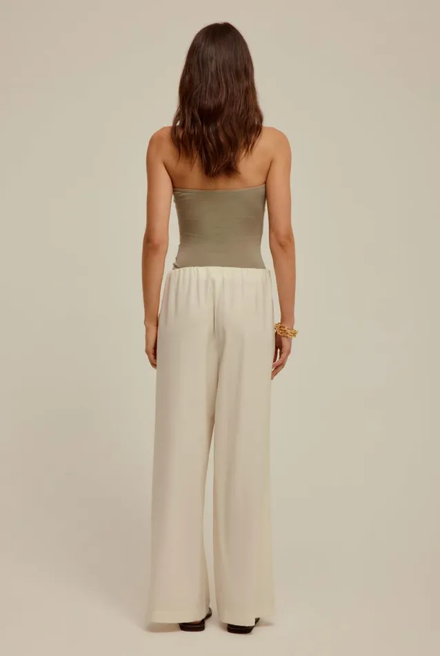Woman Venroy Knitwear Cut Out Strapless Knit Top