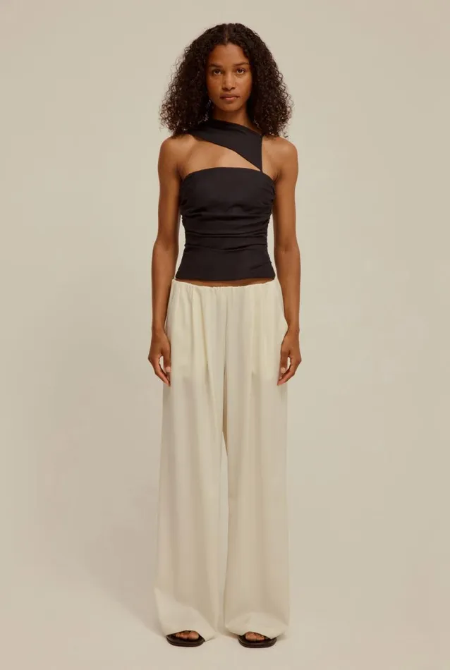 Woman Venroy Tops Asymmetric Strap Top