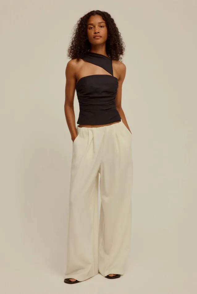 Woman Venroy Tops Asymmetric Strap Top