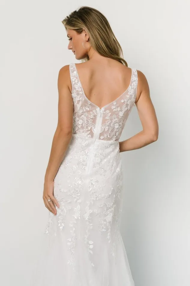 Women Devotion Bridal Gown White Baltic Born Embellished and Sequined Women Devotion Bridal Gown White Baltic Born Embellished and Sequined
