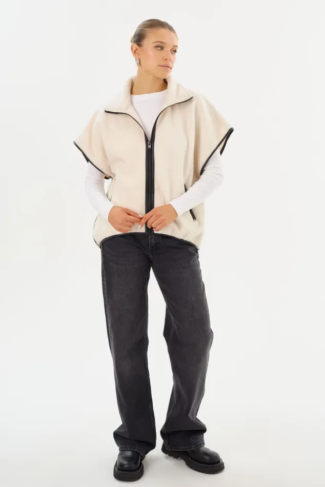 Women EUDORA Polar Fleece Vest Ivory LAMARQUE Tops Women EUDORA Polar Fleece Vest Ivory LAMARQUE Tops