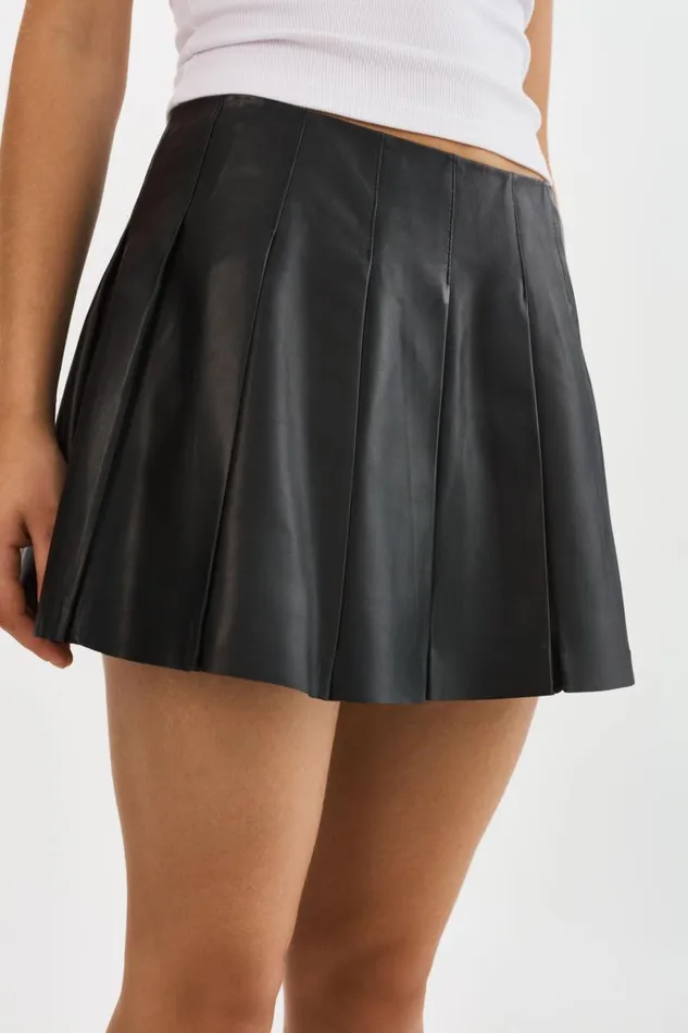 Women JULIANA Pleated Skirt Black LAMARQUE Skirts
