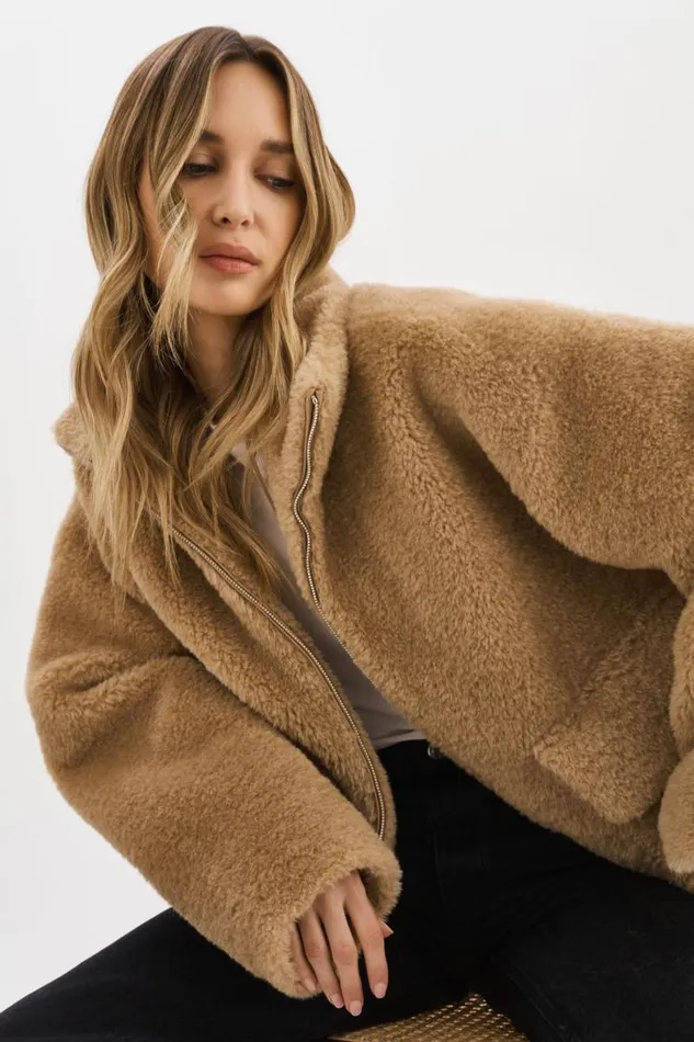 Women KIM Sherpa Jacket Taupe LAMARQUE Sherpa