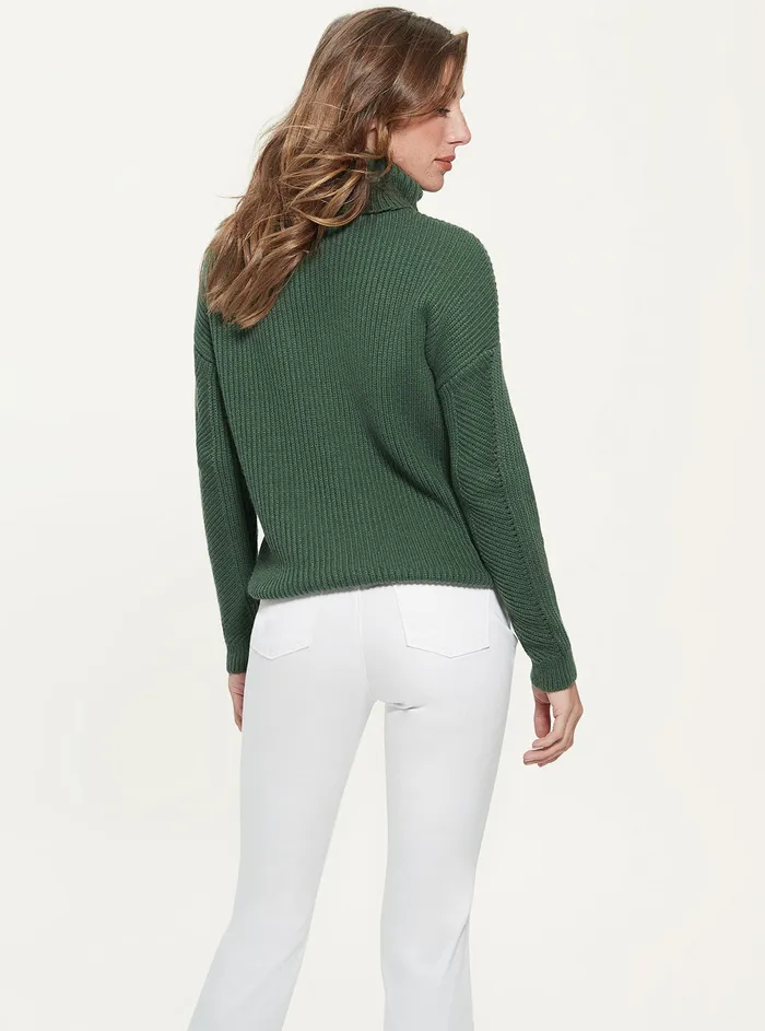 Women Knits and Sweaters GUESS Green Dawna Knit Top Women Knits and Sweaters GUESS Green Dawna Knit Top